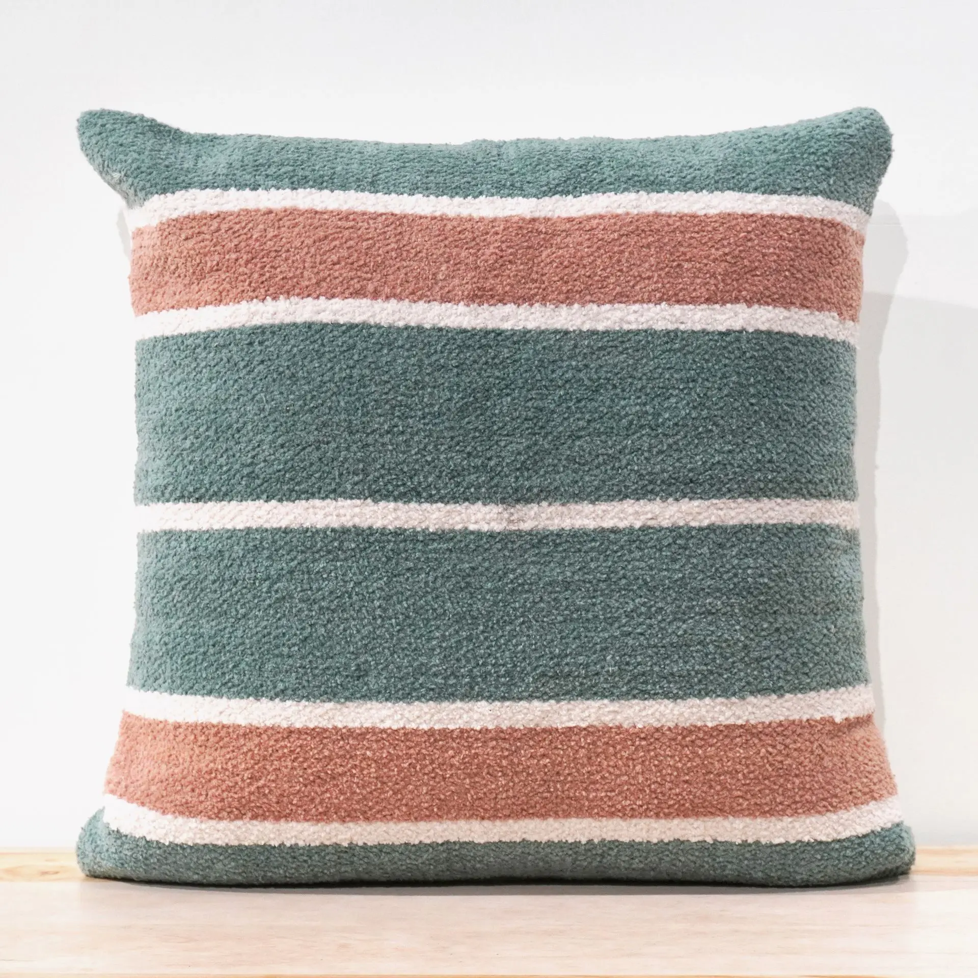 WOVEN CUSHION