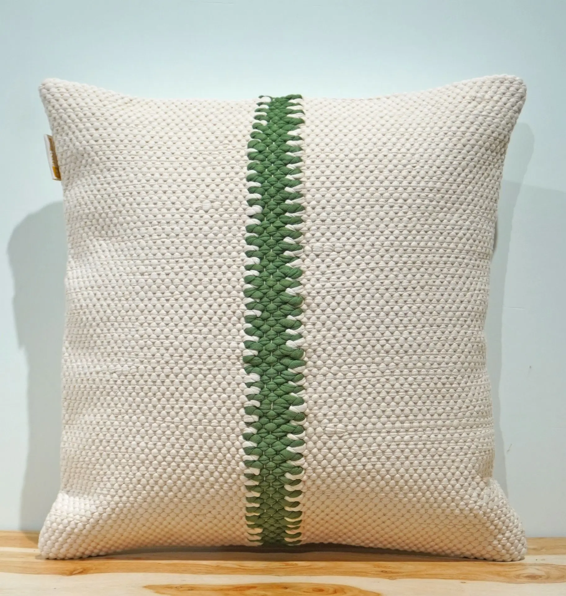 WOVEN CUSHION