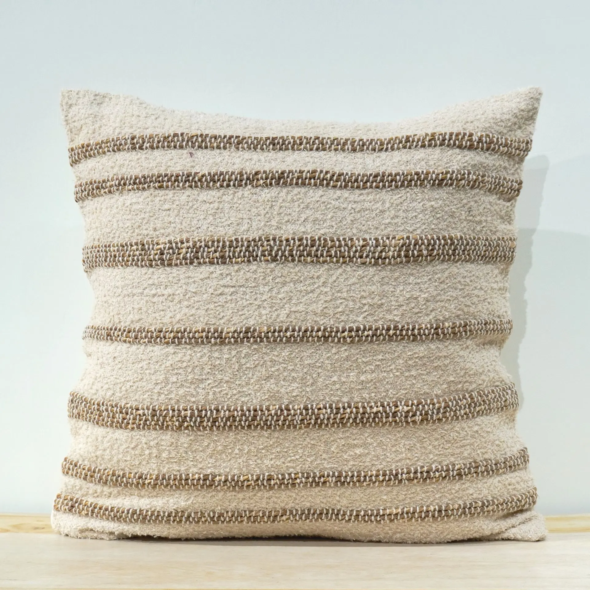 WOVEN CUSHION