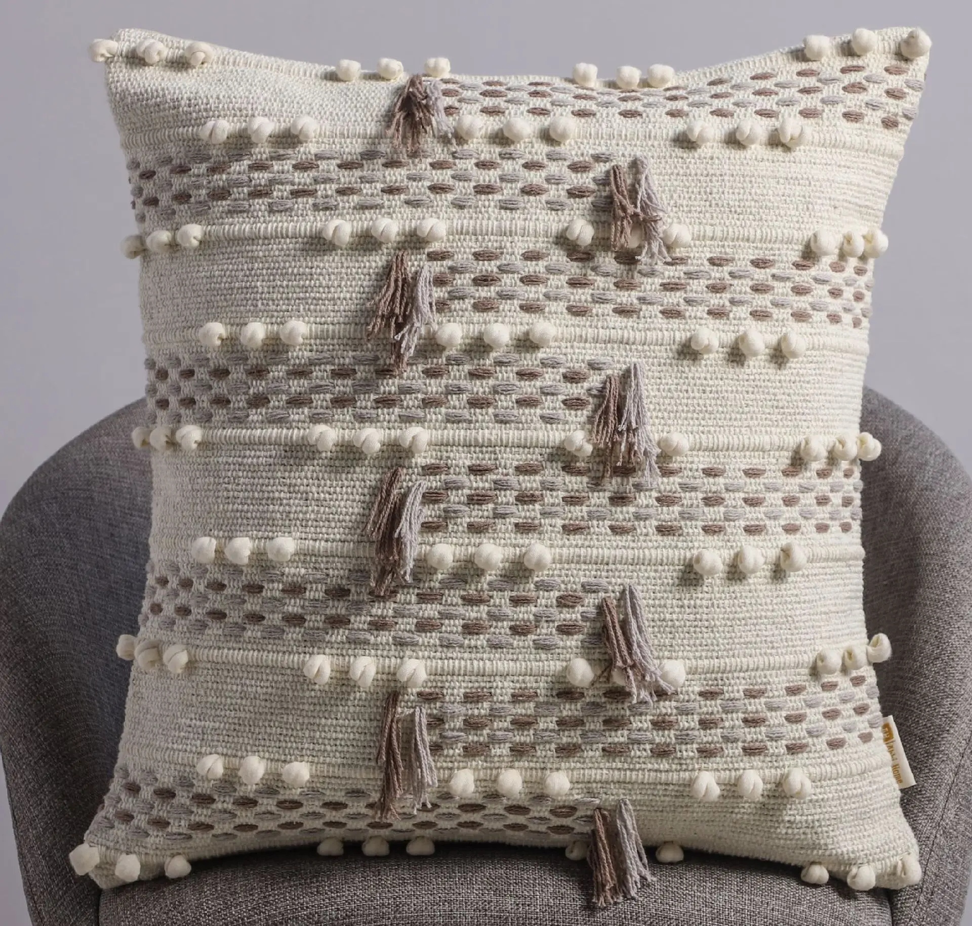 WOVEN CUSHION
