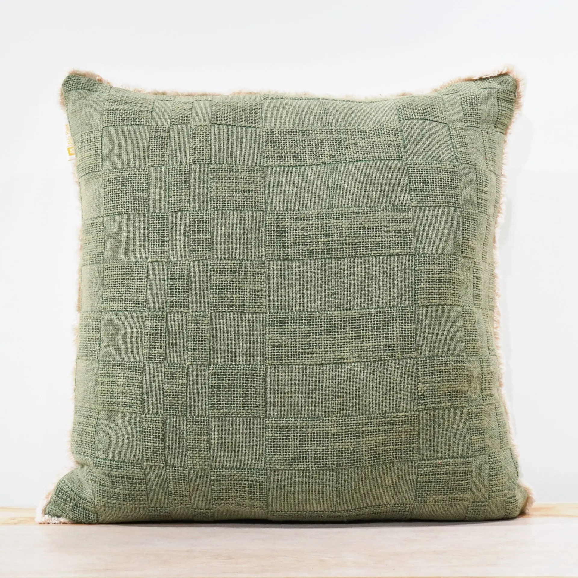 WOVEN CUSHION