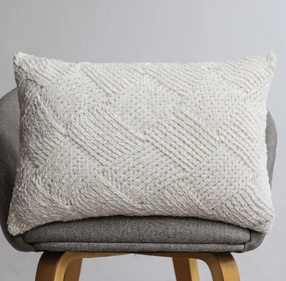 KNITTED CUSHION